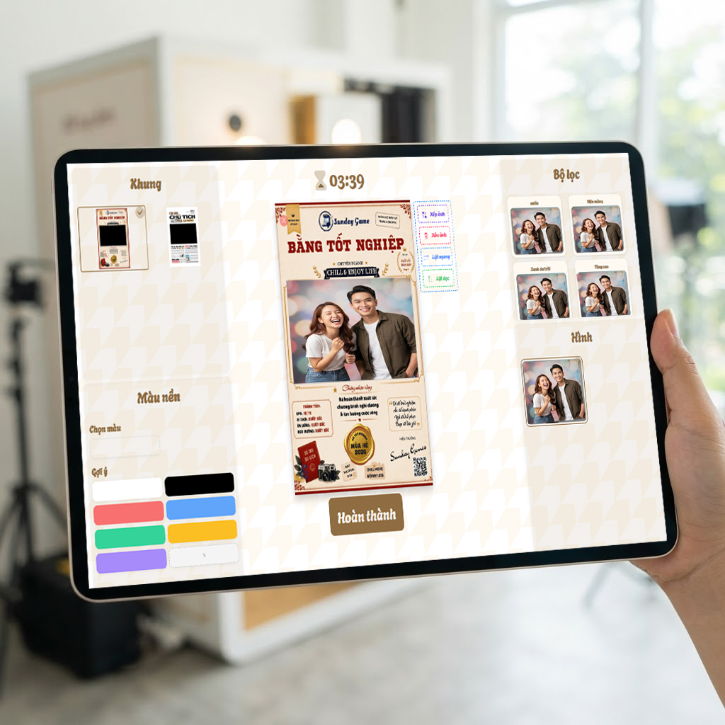 Giao diện phần mềm Photobooth Maytech hiển thị trên máy tính bảng